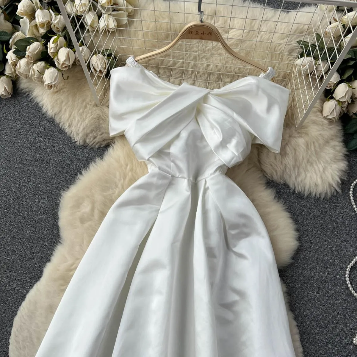Abito formale midi bianco estivo per donna Abito con fiocco grande Twist aderente Abiti da sera per feste femminili Slash Neck E