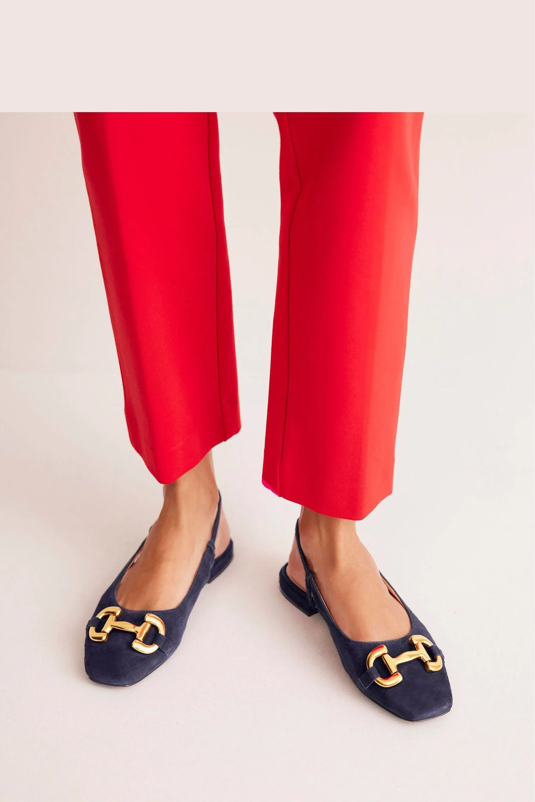 Boden - Iris - Scarpe basse con cinturino posteriore e morsetto    