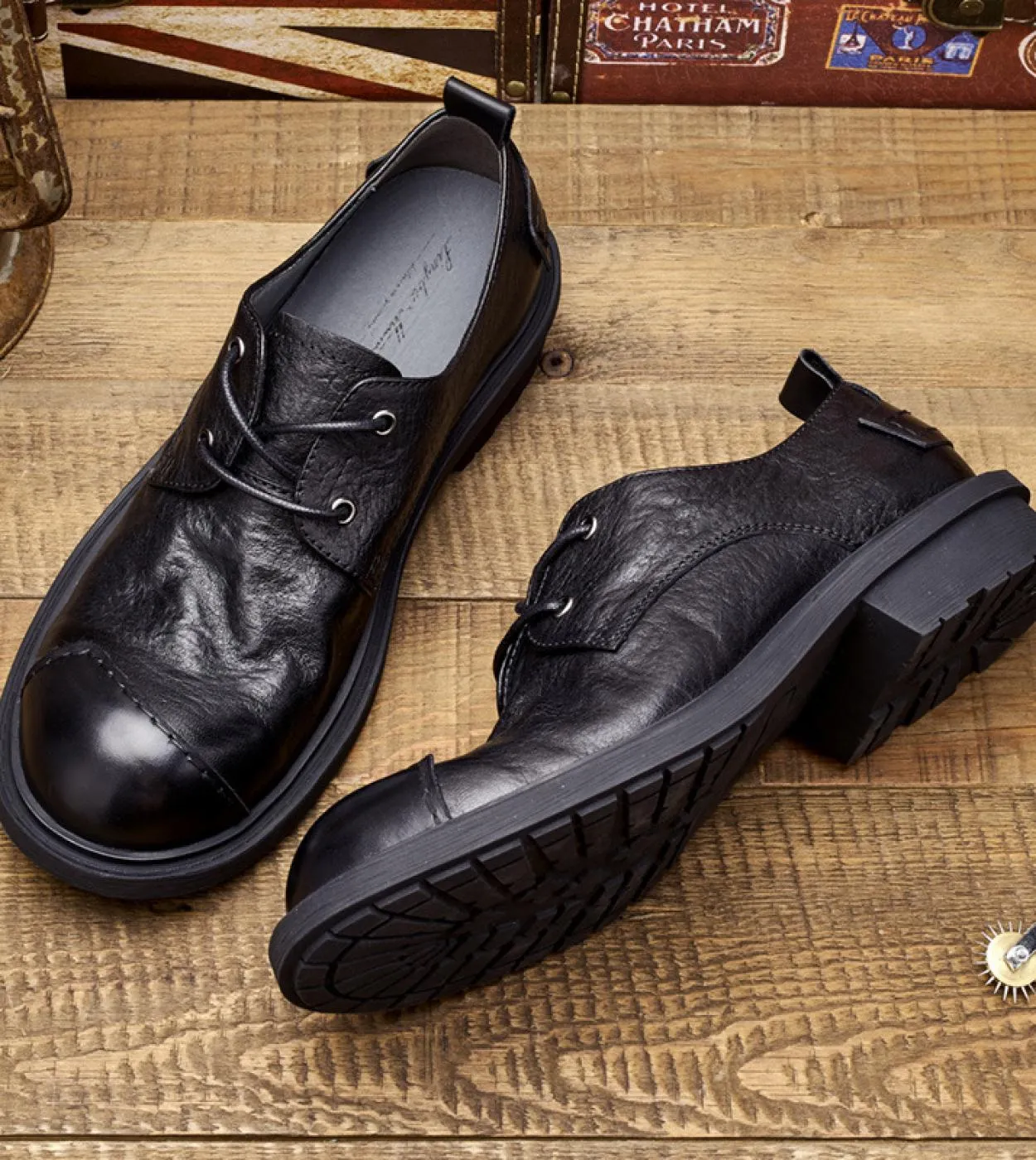 Hanamde Scarpe casual in pelle da uomo 2023 New Style Fashion British Trend Designer Scarpe eleganti derby in vera pelle di mucc