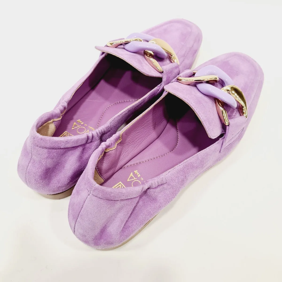 Noa mocassino Camoscio Viola accessorio catena oro rif.85