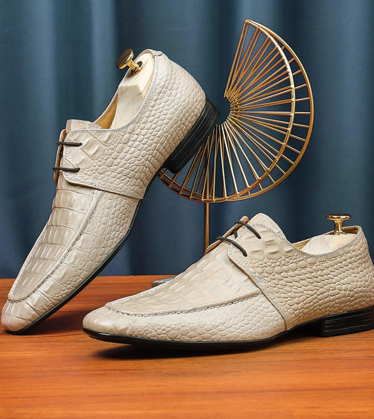 Scarpe da cerimonia bianche in vera pelle Scarpe da uomo in pelle di coccodrillo bianche bianche