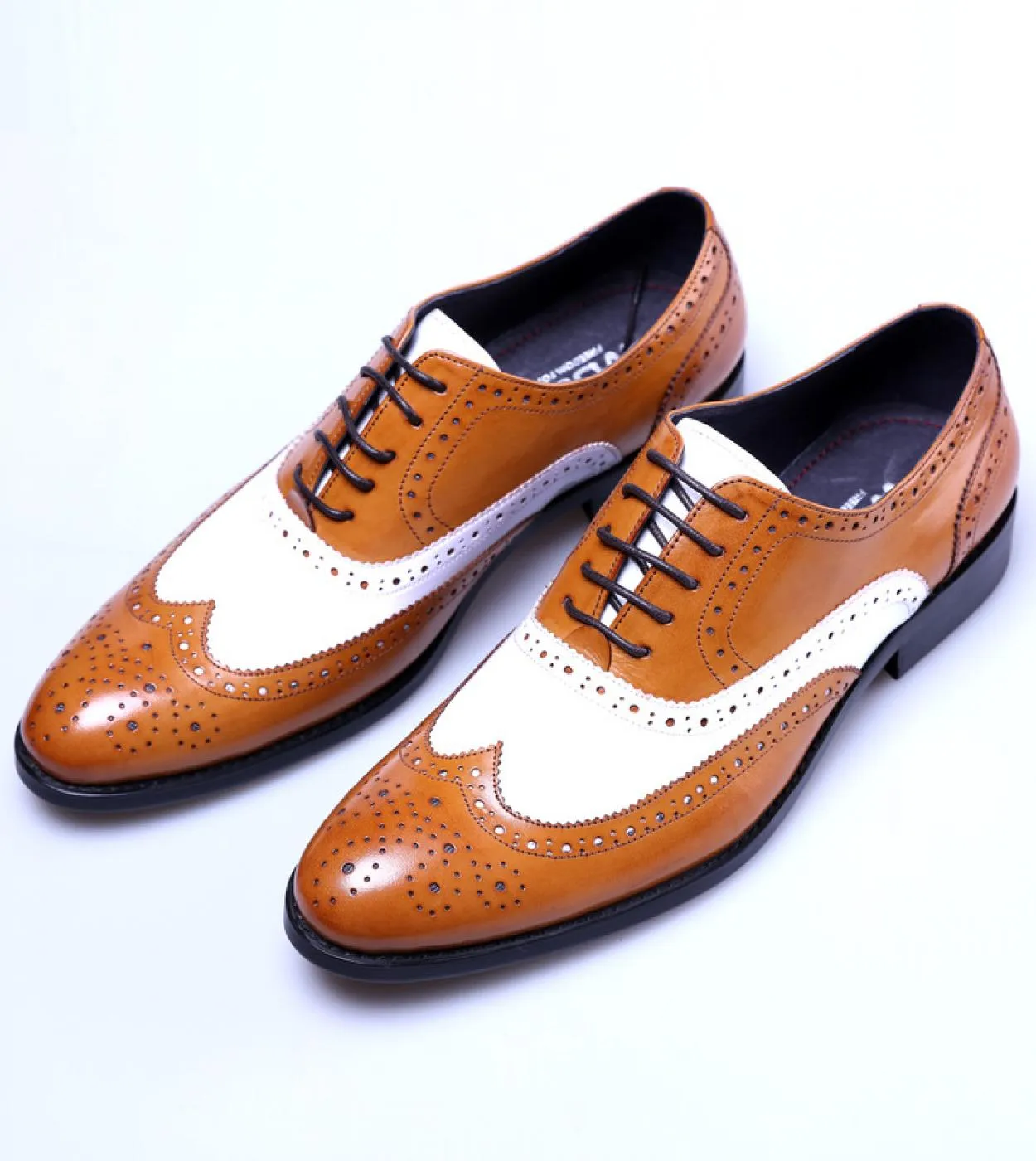 Scarpe da uomo marroni eleganti da sposa nere bianche Scarpe eleganti da uomo nere bianche di lusso