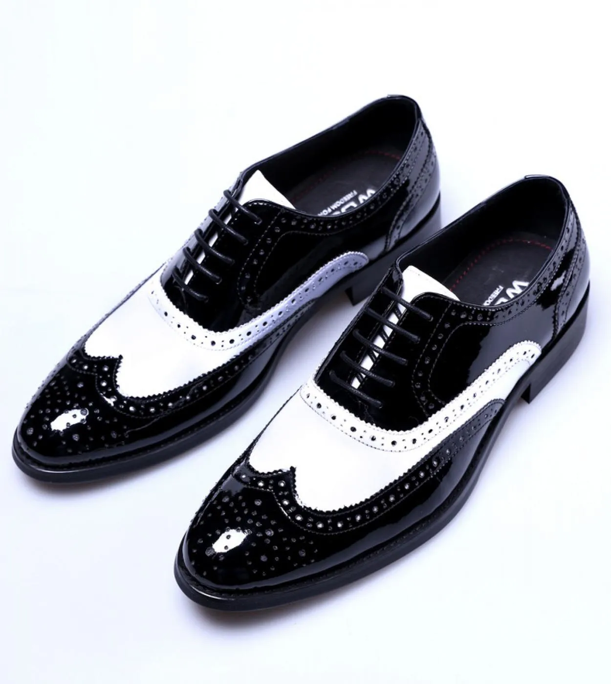 Scarpe da uomo marroni eleganti da sposa nere bianche Scarpe eleganti da uomo nere bianche di lusso