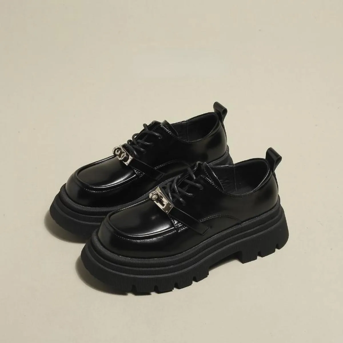 Scarpe derby da donna con punta tonda stile britannico All-match Scarpe da ginnastica casual da donna autunnali Mocassini bassi
