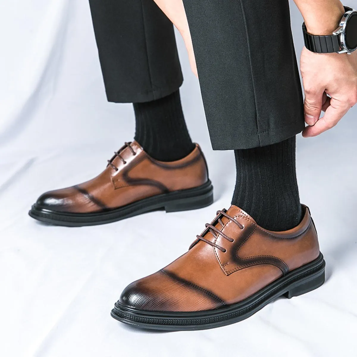 Scarpe derby da uomo in vera pelle per uomo Scarpe formali da uomo con punta tonda da lavoro marrone nero Spedizione gratuita Ta