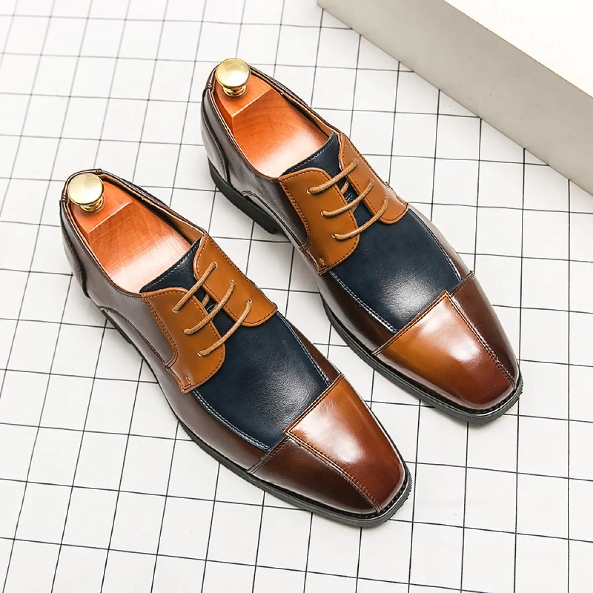 Scarpe derby giornaliere da uomo in PU impiombato colore misto scarpe eleganti da lavoro stringate comode classiche di grandi di