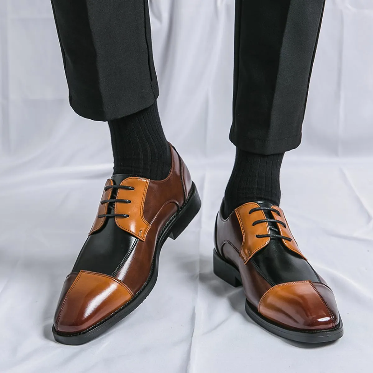 Scarpe derby giornaliere da uomo in PU impiombato colore misto scarpe eleganti da lavoro stringate comode classiche di grandi di