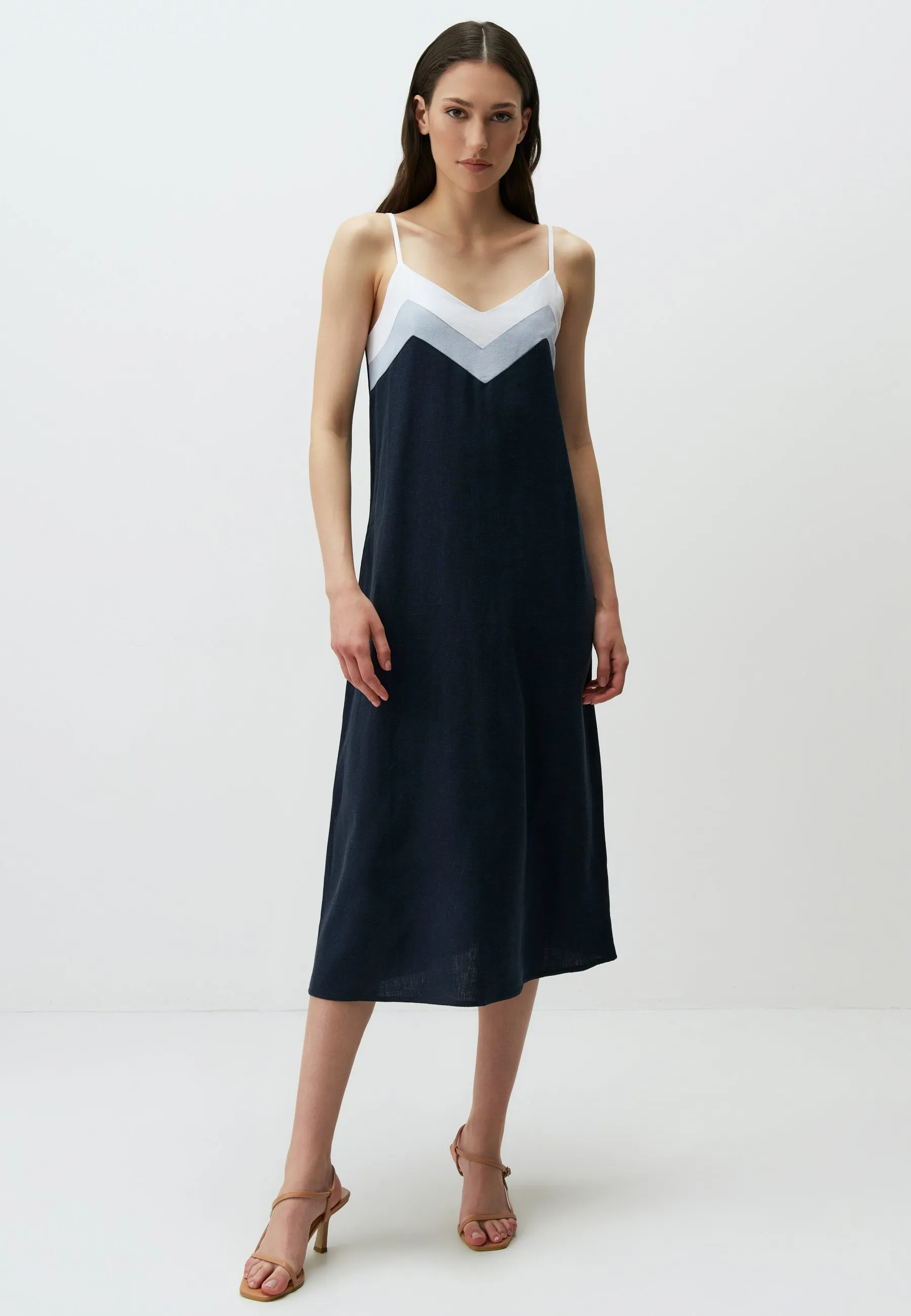 STRAPPY-NECK MIDI - Vestito estivo
