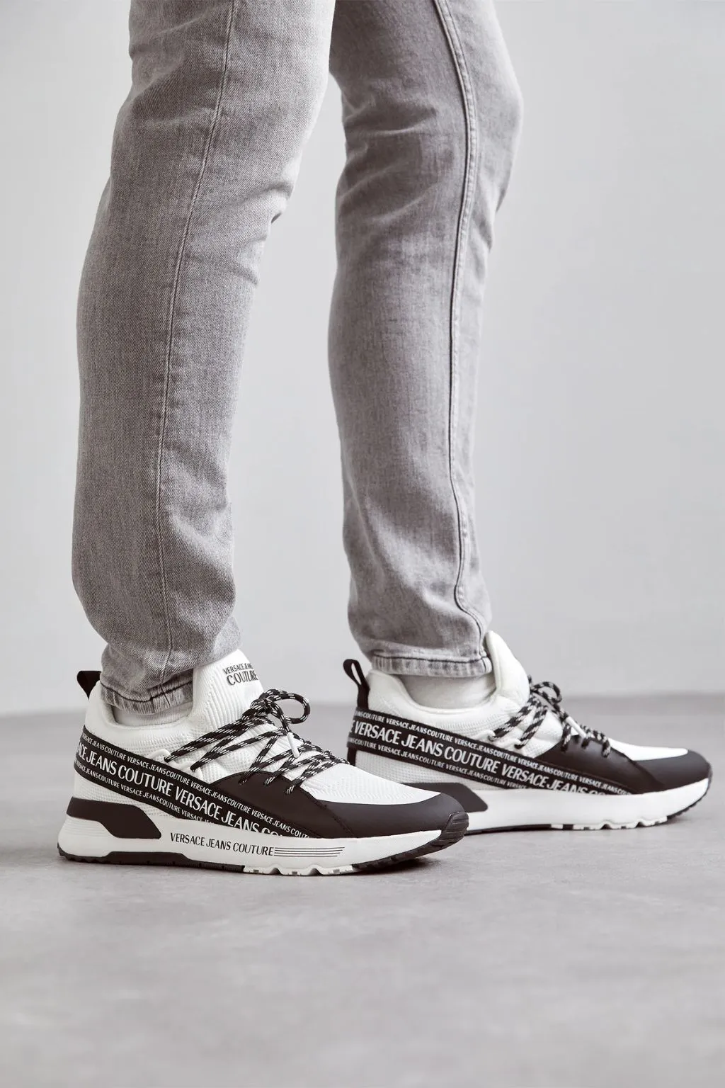 VERSACE JEANS COUTURE SCARPE UOMO BIANCO/NERO DYNAMIC DIS SA3